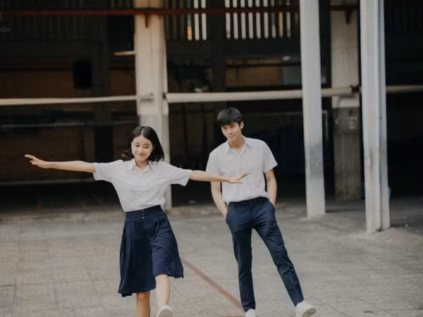 “Những mốc thời gian hạnh phúc”: Một ngày cậu quay về, mong chúng ta không trở thành xa lạ