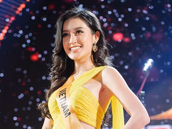 Miss Grand International 2017: Huyền My tự tin hô vang hai tiếng "Việt Nam" trong phần giới thiệu bản thân