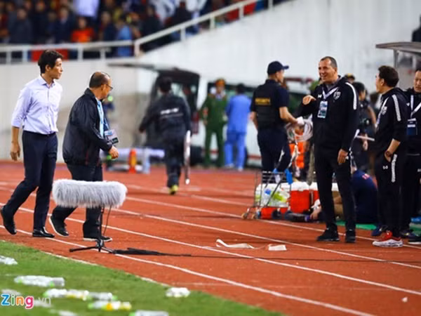 Liên đoàn bóng đá châu Á AFC cần phạt nặng các hành động thiếu tôn trọng