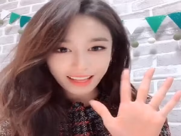Ji Yeon "bật mí" về tiết mục sẽ biểu diễn trên sân khấu "V Heartbeat Year End Party 2018"