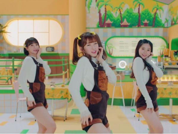 Fan hoang mang, tranh cãi vì concept trở lại "kì lạ" của Oh My Girl