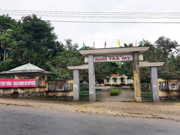 Đánh nhau tại khu nội trú trường, một học sinh bị đâm tử vong