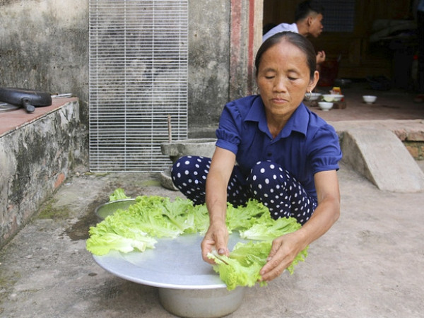 Bà Tân Vlog khiến khán giả bất ngờ khi tiết lộ thu nhập 2 tỷ nhờ làm YouTube