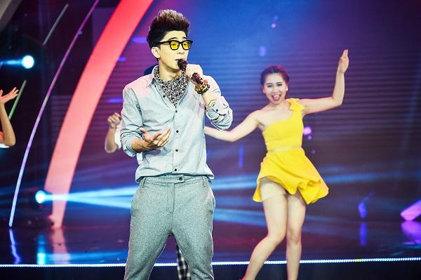 Hoàng tử nhạc pop Chi Dân gây ấn tượng trong đêm nhạc Trần Thiện Thanh