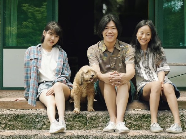 “Nhân viên cũ” IU được vợ chồng “bà chủ” Lee Hyori chúc mừng khi đạt Daesang