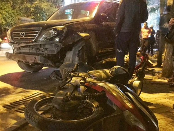 Nữ giáo viên trong vụ xe Lexus đâm liên hoàn: "Kinh khủng lắm"