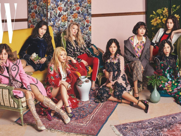 SNSD trở lại với hai ca khúc cùng lúc, và chấn thương của Yuri không có gì đáng lo ngại