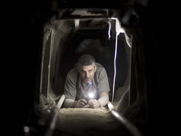 Hội thích xem phim "hack não", tất nhiên không thể bỏ qua "Đường hầm tội ác"