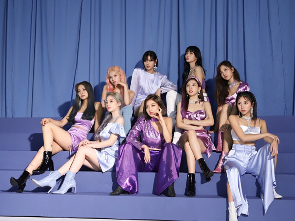 Đâu chỉ Red Velvet, mà TWICE cũng thường xuyên bị stylist dìm hàng thê thảm