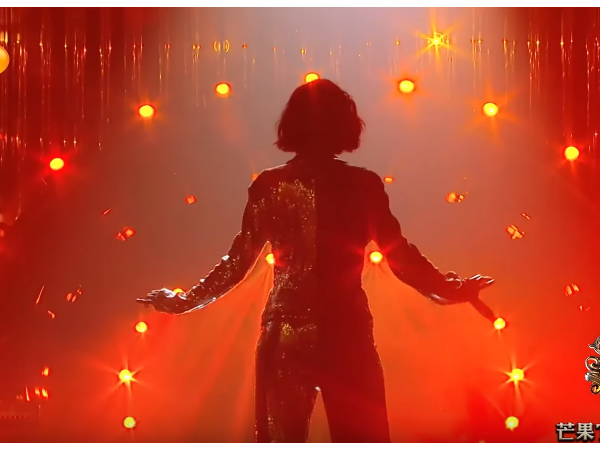 Choáng với sự xuất hiện của "thí sinh" Jessi J trong chương trình “I'm A Singer” tại Trung Quốc