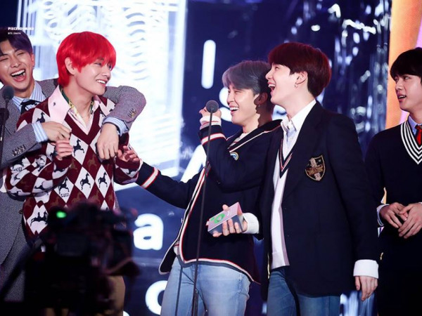 Thương chưa, V (BTS) chính là chàng trai số nhọ nhất lễ trao giải MMA 2018 rồi