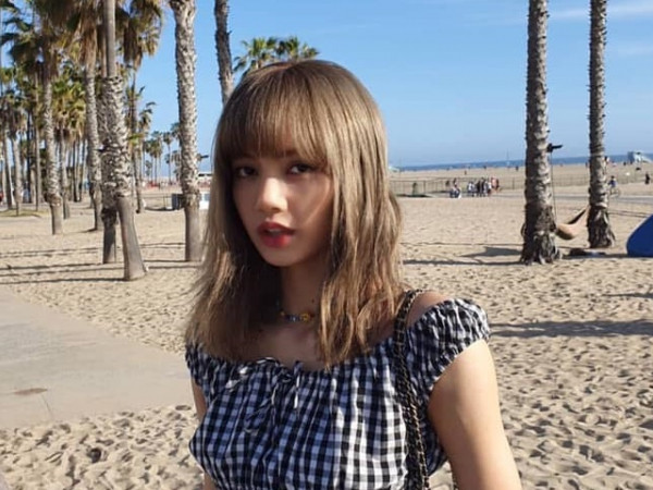 Lisa (BLACKPINK) trở thành idol K-Pop được theo dõi nhiều nhất trên Instagram