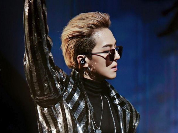 Tuổi còn rất trẻ nhưng Song Mino (WINNER) đã có nỗi lo như một ông già