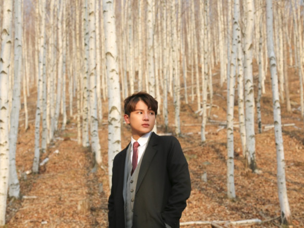 Phạm Đình Thái Ngân giúp hội F.A "thả thính" ngày Valentine với ca khúc “Cần một ai đó”