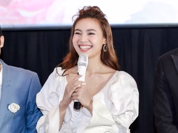Ninh Dương Lan Ngọc kể khổ vì bị hiểu nhầm là ... ăn xin khi đóng "Mối Tình Đầu Của Tôi' 