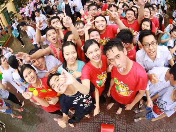 Cùng điểm danh những "đại tiệc cuối năm" của teen 12 các trường trung học