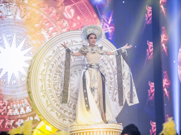 Mỹ Ngọc chính thức đăng quang Quán quân "Duyên dáng Bolero 2018"