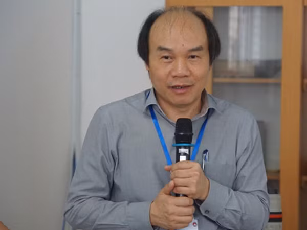 Chủ biên môn toán phổ thông mới: Thi trắc nghiệm nhiều lựa chọn là vô cùng tai hại!
