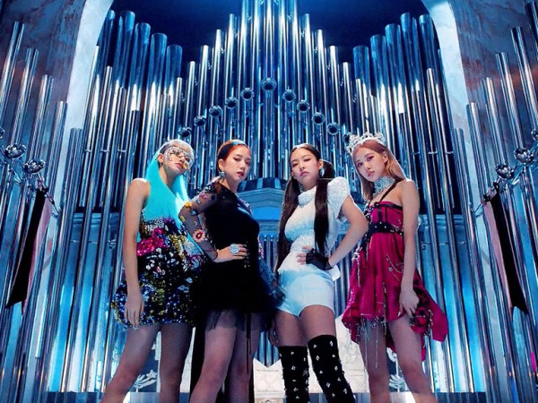 Cứ ngỡ YG Ent đã hết phép, may sao còn “phép màu” mang tên Black Pink