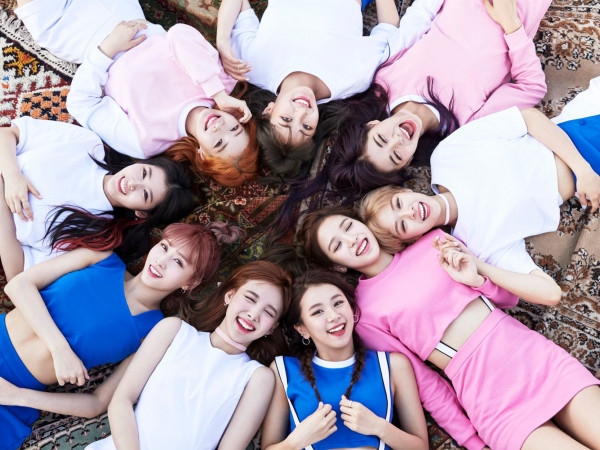 Hãy sẵn sàng: Tháng 10 này, TWICE sẽ trở lại nhân dịp kỷ niệm hai năm "debut"