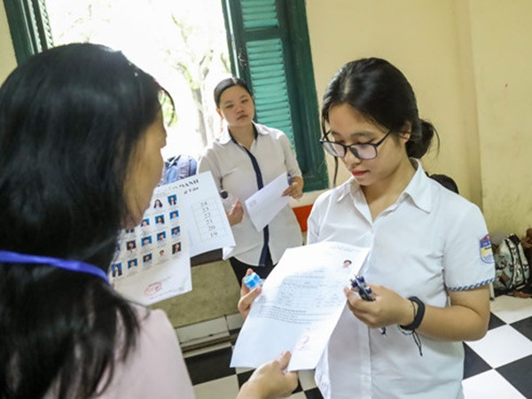 Đề nghị 2 bài thi cho mỗi môn trong kỳ thi THPT quốc gia