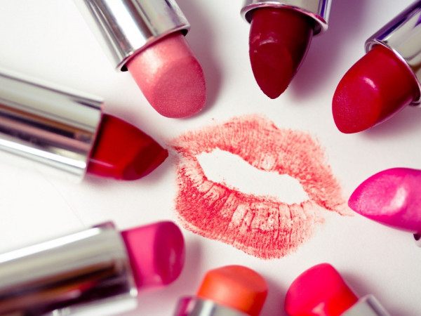 Mùa Thu sắp gỡ cửa, bạn sẽ chọn son màu gì để thể hiện tính cách?