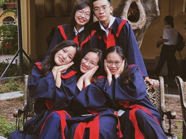 Điều gì ở lại trong những ngày đếm ngược cuối cùng của năm học cấp Ba?