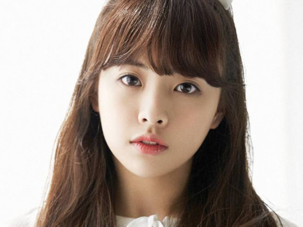Các fan của Oh My Girl đón nhận tin buồn khi JinE rời nhóm