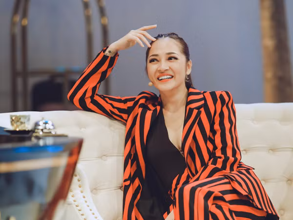 Bảo Anh: "Tôi không chấp nhận bạn trai có… em nuôi, em kết nghĩa, em bà con xa"