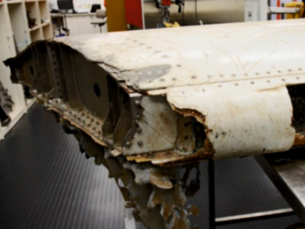 Sốc: Viên phi công không hề cầm lái khi chiếc máy bay MH370 bị mất tích