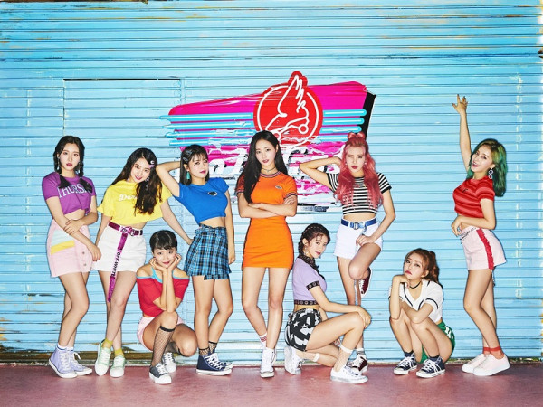 Số phận bài hit BBoom BBoom hóa ra quá long đong, từng bị Momoland ghét bỏ