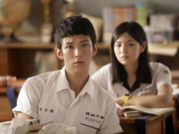 Tin được không, chỗ ngồi bạn thích nhất trong lớp lại hé lộ con người thật của bạn 