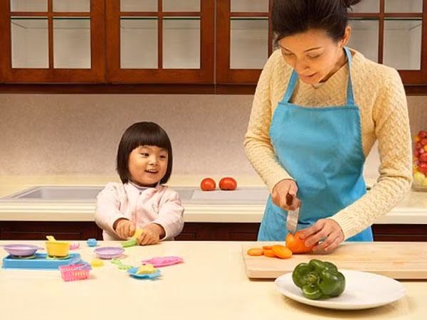 Tham dự hội thảo "Dạy con tự lập từ sớm" với diễn giả Trần Thu Hà