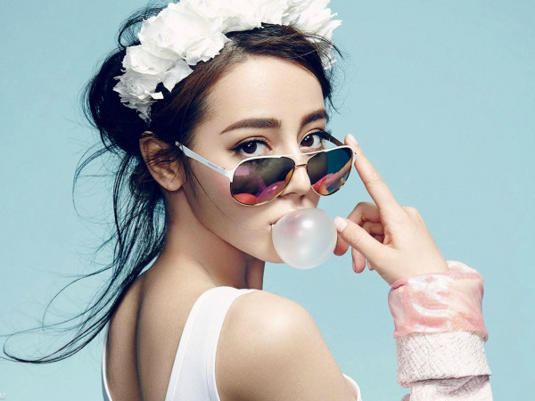 Cơ hội nào cho Địch Lê Nhiệt Ba bước lên ngai vàng mang tên Hoa đán?