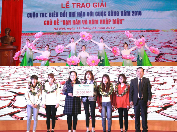 Trao giải cuộc thi “Biến đổi khí hậu với cuộc sống” năm 2018