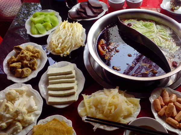 Đưa ra khuyến mãi “khủng”, tiệm ăn mới mở được 2 tuần đã phải… dẹp!