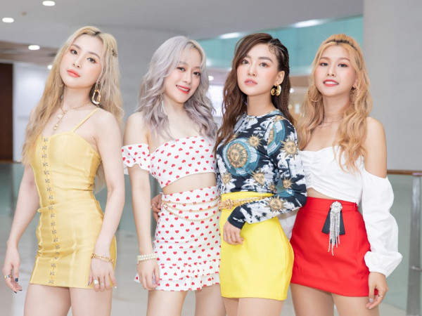 Cái kết “đắng lòng” của Lip B khi công khai giành trai đẹp với BB Trần