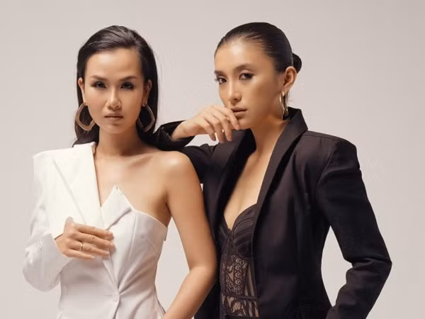 Chị em Elsa - Anna phiên bản Việt gợi ý trang phục cho mùa lễ hội cuối năm