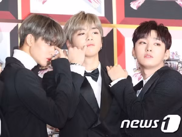 Cạn lời trước 1001 điệu bộ "siêu lầy" mà Wanna One mang đến thảm đỏ KBS Gayo Daejun 2017