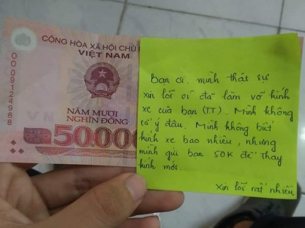 Hành động đẹp của chàng sinh viên khi lỡ làm hỏng kính xe khiến dân mạng ngưỡng mộ