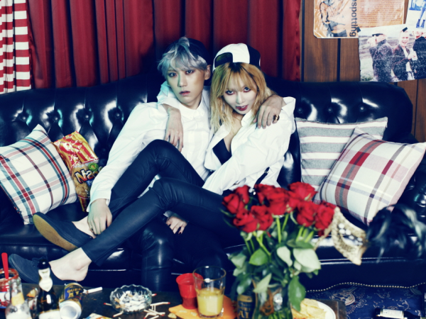 Fan Trung "đào mộ" bài đăng cũ, rộ nghi án HyunA từng hẹn hò với Jang Hyun Seung