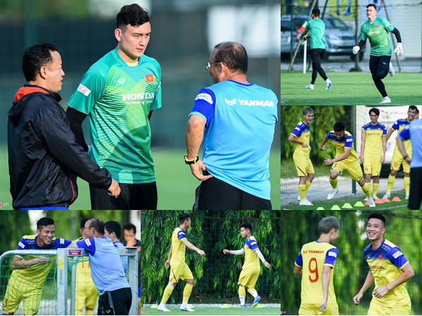 Thầy Park trao đổi với Văn Lâm ở buổi tập đầu tiên cùng tuyển Việt Nam