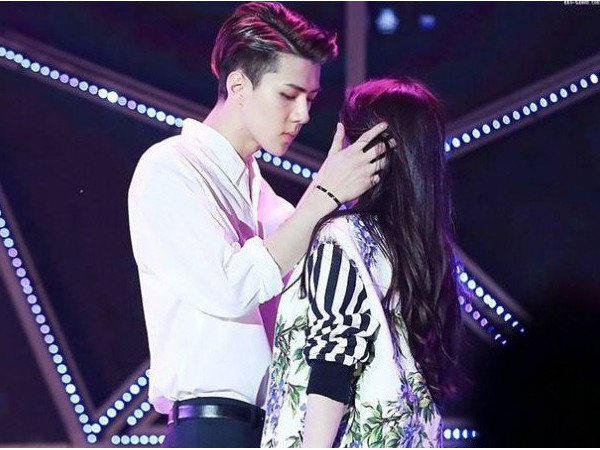 Đây là cách mà Sehun (EXO) đã "vượt mặt" Taemin (SHINee) để được diễn với BoA