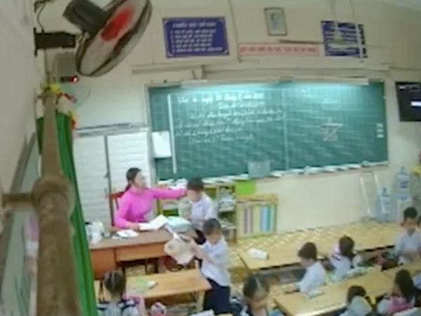 TP.HCM: Phải cho cô giáo đánh, véo tai học trò ra khỏi ngành giáo dục