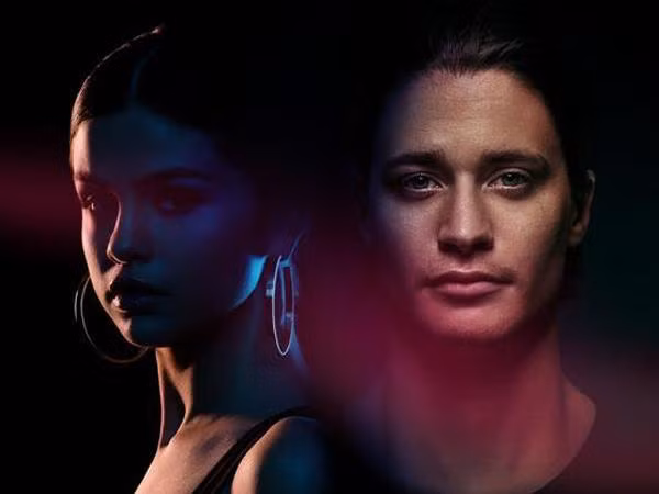 Selena Gomez tung ca khúc mới, The Weeknd "đá xoáy" Justin Bieber trong phòng thu