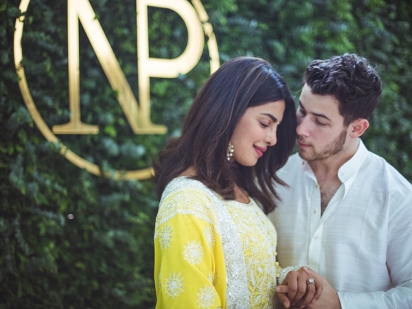 Ngắm nhan sắc ngọt ngào của cô nàng đang “giữ chặt” trái tim anh chàng hào hoa Nick Jonas