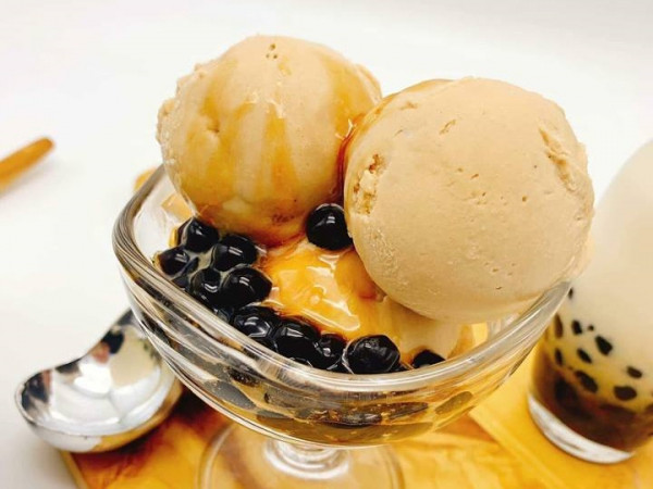 "Để Mị nói cho nghe" về kem hồng trà sữa trân châu đường đen