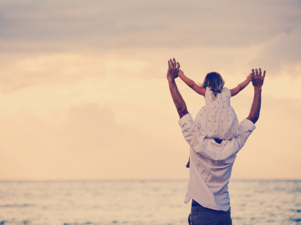 Những mốc thời gian hạnh phúc: Con yêu Barcelona, bố mê Real Madrid