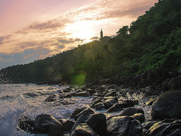 Những bãi biển tuyệt đẹp ít người biết tới ở Việt Nam