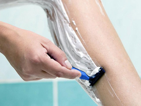 6 sai lầm cần tránh khi cạo lông chân